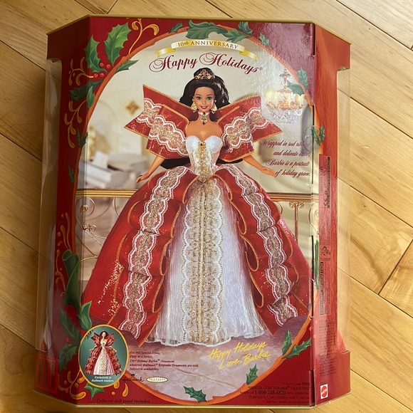 - NRFB Happy Holiday’s Barbie Doll ~ 10th Anniversary 🎄 - Picture 5 of 12